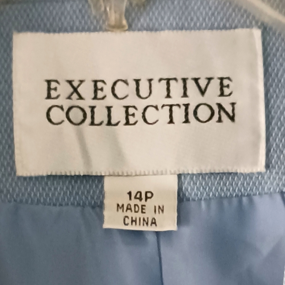 Executive Collection - Picture 3 of 11